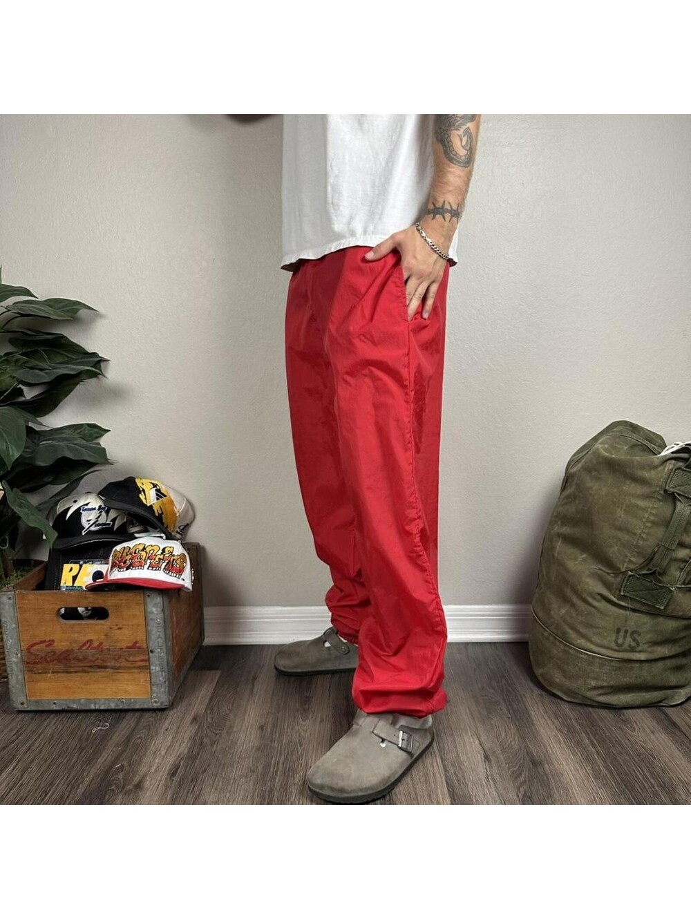 Vintage 90s red Marlboro baggy wide legged track pants retro fit cuffed Large - Picture 4 of 8